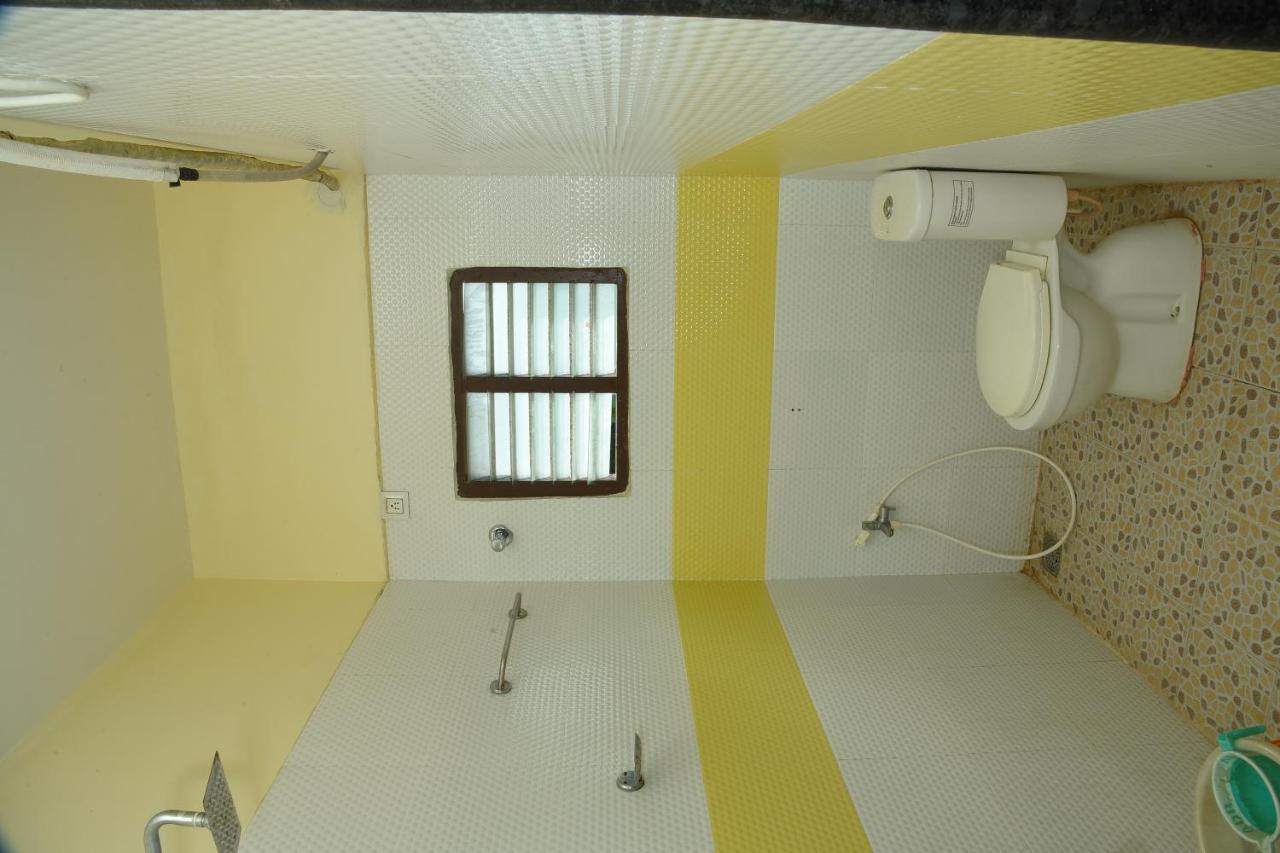Thiruchendur Stayz Vairavel Residency Tiruchchendūr エクステリア 写真
